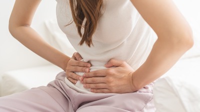 Mislila je da ima nervozna creva i ignorisala simptome, a onda je usledila ŠOKANTNA DIJAGNOZA