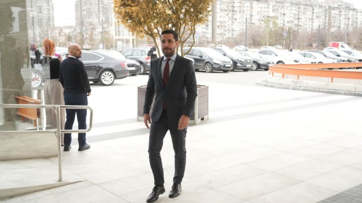 "Ceo dan iznuren, bez jela i pića!" Advokat Tomislava Momirovića: Hapšenje mog klijenta politički proces
