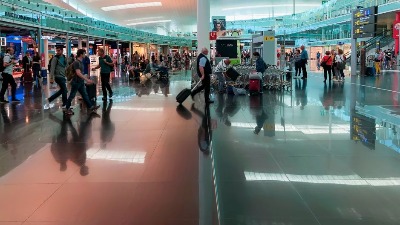 Ostavili dete na terminalu aerodroma i ukrcali se na let?!