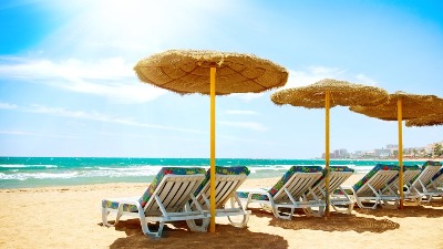 Ovo su NAJSKUPLJE LEŽALJKE U EVROPI: Kada vidite cenu na jednoj elitnoj plaži, ZAVRTEĆE VAM SE U GLAVI