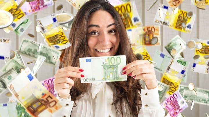 OVA 3 znaka NEĆE ZNATI ŠTA ĆE S PARAMA u novembru: Novac će im se slivati u džepove kao nikad pre