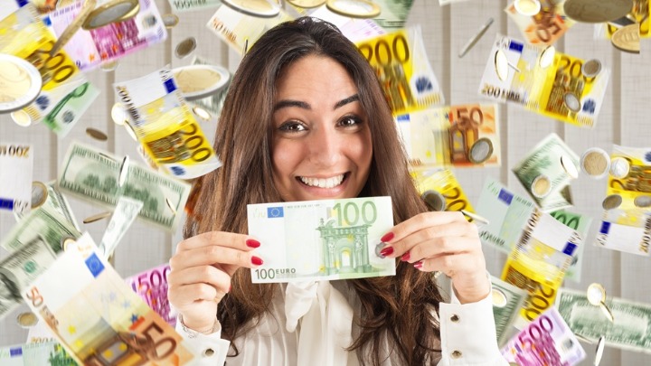 Novčani horoskop za februar: Strelčevima čest priliv novca, Rakovi da ne pozajmljuju pare