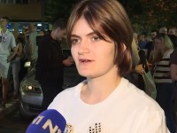 "Ovi ljudi su moj ponos, ovo ću pamtiti celog života": Studentkinja Nikolina na protestu u Obrenovcu