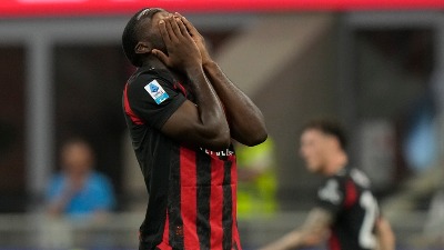 Seria A: Novajlija šokirao Milan, Roma savladala Bolonju