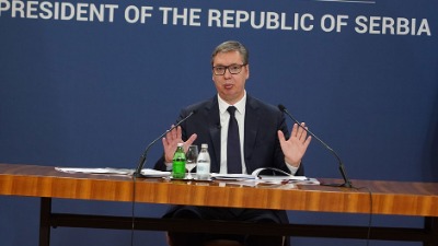 Euobserver: EU nemo čeka dok Vučić Srbiju gura u žestoku državnu represiju