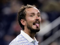 ŠOK na US Openu: Ispao Medvedev!