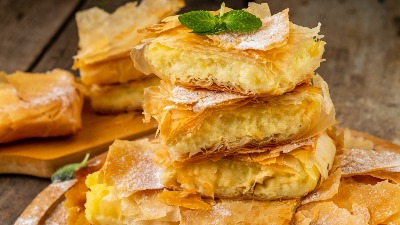 Originalni recept za grčku pitu sa feta sirom: Neodoljiva i hrskava 