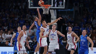 SJAJNO POLUVREME Orlovi dominiraju, rival ne zna šta ga je snašlo, Srbija - Estonija 56:29