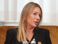Porodila se Dubravka Đedović Handanović