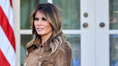 Melanija Tramp dobila ponudu da se slika za naslovnicu čuvenog magazina: Zaposleni digli pobunu - kipte od besa (FOTO) 