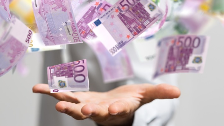 Novčani horoskop za mart: Strelčevima nova POSLOVNA ŠANSA, Ribe vraćaju DUGOVE