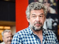 8 godina bez Nebojše Glogovca! Rak pluća ga je odneo za samo mesec dana nakon što je osetio simptome 