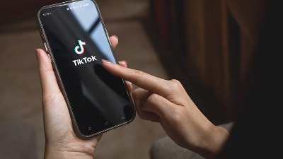 Trampovi bogati pokrovitelji preuzimaju kontrolu TikToka u SAD