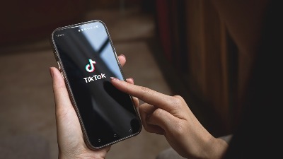 OPREZ! TikTok vas prati, čak i ako ne koristite aplikaciju: Evo kako da to zaustavite