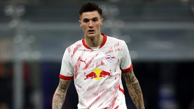 Stigao Šeško, 230.000.000 košta remont Junajteda
