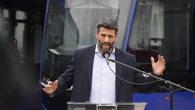 Šapić: Ukinućemo skretanja ulevo gde god je moguće, da je bio kružni tok - ne bi mogli da voze 150 na sat Šapić: Ukinućemo skretanja ulevo gde god je moguće, da je bio kružni tok - ne bi mogli da voze 150 na sat