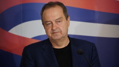 Dačić: Masovan napad na policiju, očigledno ranije isplaniran