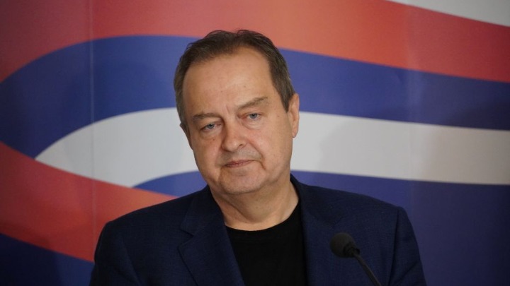 Oglasio se Dačić nakon tragedije kod Sremske Mitrovice i otkrio uzrok prevrtanja autobusa