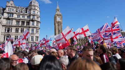 HAOS u Londonu: 150.000 ljudi na ulicama, "Borite se ili umrite" (FOTO, VIDEO)