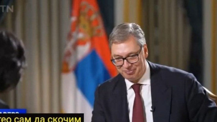 NEPRIJATNO Pogledajte kako se Vučić u intervjuu dodvoravao BRATU SIJU (VIDEO)