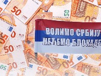 U SNS NIŠTA NOVO Plaćaju da ih još malo spontano vole