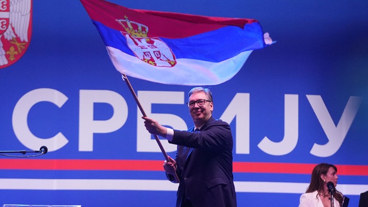 TAČKA NA BRUKU Da li Vučić PONIŽAVA SRBIJU u svetu?