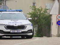 Užas u Rijeci: Žena umrla u zgradi, muškarac imao povrede vrata