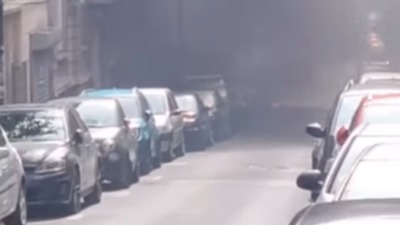 Požar na Vračaru: Zapalio se automobil (VIDEO)