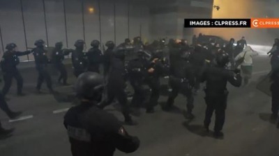 Haos u Francuskoj: Policijska brutalnost na delu (VIDEO)
