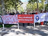 Opozicija zahteva hitnu sednicu Skupštine grada: Protiv gašenja Apoteke Beograd