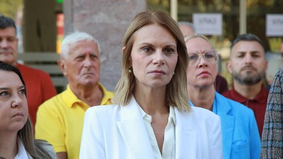 Mila Popović: Šapić je NEBITAN Mila Popović: Šapić je NEBITAN