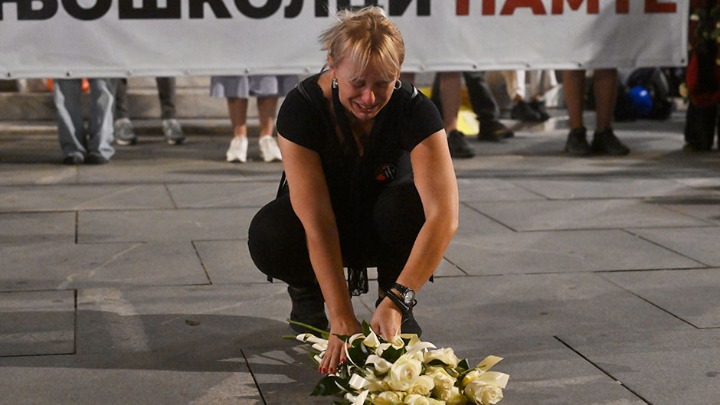 "Samo želim da majke ne sahranjuju svoju decu": Potresne reči Dijane Hrke na godišnjicu tragedije u NS