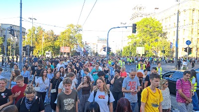 Još jedna gimnazija stupa u fizičku blokadu