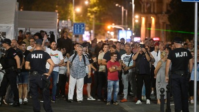 "Bolje biti Ćaci, ajd pomozi Bože": Kako je SNS upregnuo veštačku inteligenciju u svoju propagandu (VIDEO)