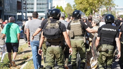 Studenti u blokadi o vojnoj paradi: Po čijem naređenju nas je kordon policije opkolio?