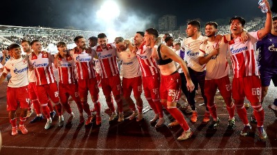 Ivanić uzeo mikrofon i poveo navijanje u čast Milovanovića (VIDEO)