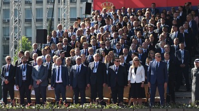 Švajcarski list: Za režimske medije u Srbiji važni su hvalospevi