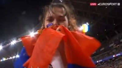 Emocije koje ruše sve granice: Angelina Topić u suzama ljubila medalju u Tokiju (VIDEO)