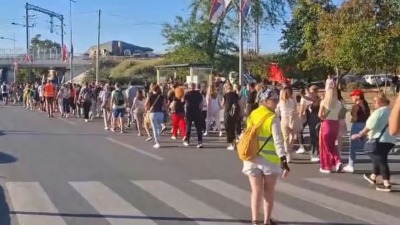 "Za Bogdana i sve političke zatvorenike": Reka ljudi u NS (VIDEO)