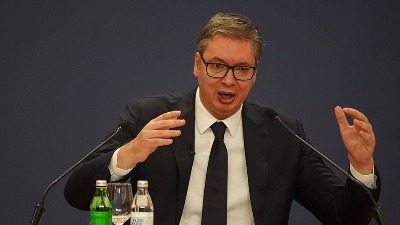 "Svi ćete u aps“: Vučić zapretio zaposlenima u data centru