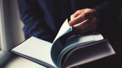6 godina posle očeve smrti pronašao je njegov dnevnik: Ono što je pročitao ZAUVEK GA JE PROMENILO