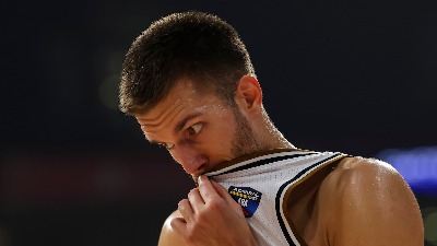 Navijači Zvezde izviždali Petruševa? (VIDEO)