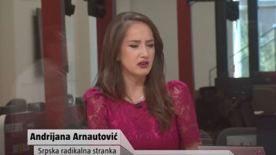 "Slušamo propagandu": Scene koje do sada nismo viđali - radikalka BLJUVALA VATRU na Informeru