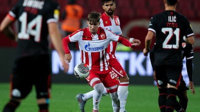 Prekid, drama, crveni... Zvezda u nadoknadi okrenula Radnički, Ivanić sprečio kiks!