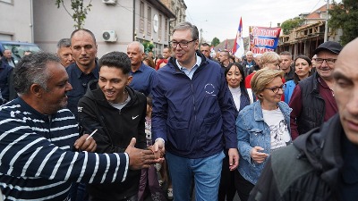 "Ovo su prave brojke o skupovima SNS. Potrošili skoro 600.000 evra, došlo im manje od jedan odsto članova"