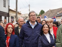 "DOLE MAJKA RUSIJA" Vučićevi birači i patriotizacija NIS-a