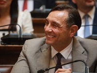 SENATOR ALEKSANDAR VULIN Pronašao u blizini još milion Srba