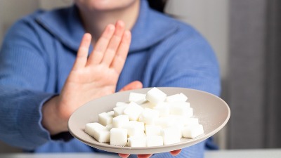 Da li ŠEĆER treba u potpunosti IZBACITI IZ ISHRANE ili je to najgore što možemo da uradimo? Stručnjaci dali odgovor