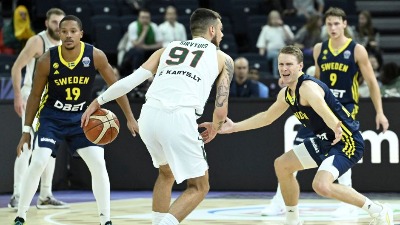Litvanci preživeli uporne Šveđane: Slavili u drami