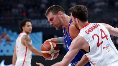 "Ko je to beba": Turci isprozivali Jokića (FOTO)